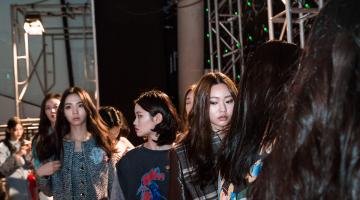 발랄한 소녀 감성을 표현한 ‘쏘리투머치러브’의 2019 F/W 하이서울패션쇼 